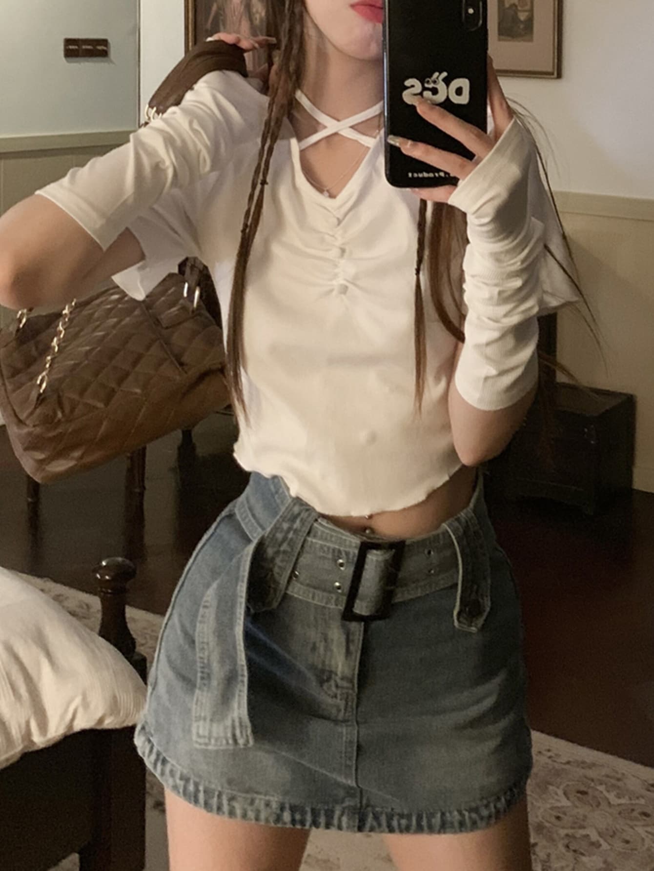 素色木耳邊褶邊短款T恤帶袖子