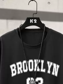 Manfinity Campus Court Men Letter Graphic Tee & Striped Trim Drawstring Waist Shorts - Black - View 5