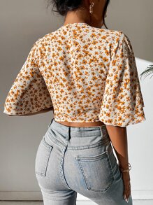 Chiquease Allover Floral Print Flutter Sleeve Tie Front Crop Top - Multicolor - View 2
