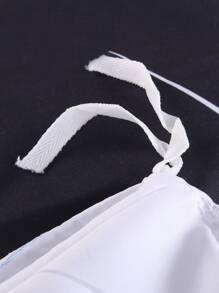 Letter Graphic Duvet Cover Set Without Filler - Black and White - View 6