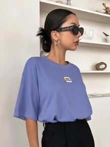DAZY Camiseta Con Hombro Caído Y Parche Con Lema - Morado Violeta - Ver 7