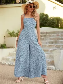 SHEIN Holidaya Ditsy Floral Print Backless Jumpsuit - Blue and White - View 4