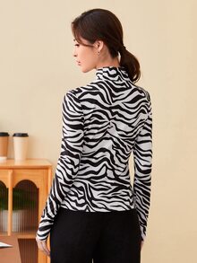 SHEIN Privé 高領斑馬條紋T恤 - 黑與白 - 查看 2