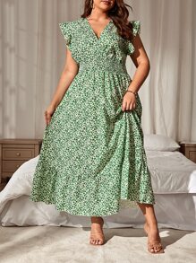 SHEIN LUNE Plus Ditsy Floral Shirred Overlap Collar Flutter Sleeve Ruffle Hem Dress - Green - View 3