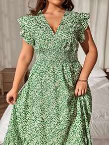 SHEIN LUNE Plus Ditsy Floral Shirred Overlap Collar Flutter Sleeve Ruffle Hem Dress - Green - View 5
