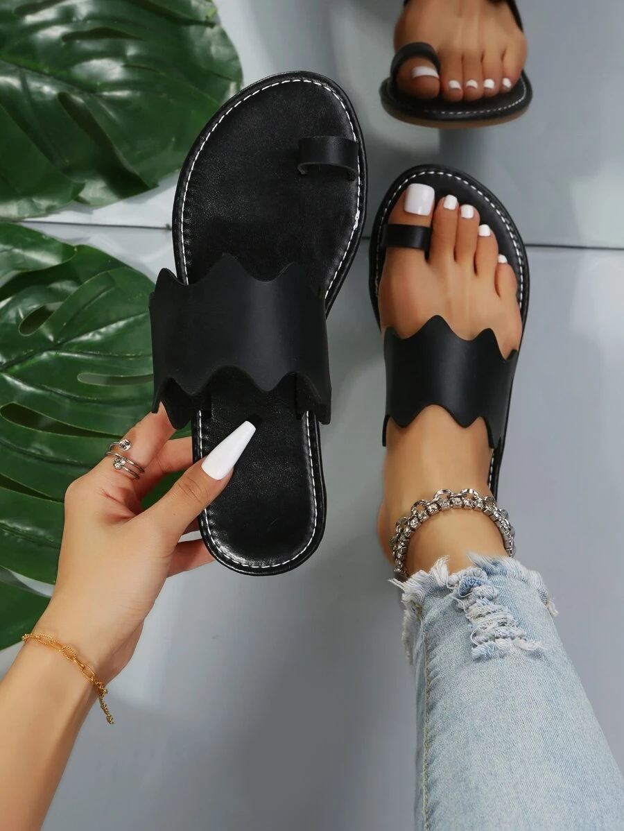 New Fashion Plus Size Women's Comfortable Minimalist Open Toe Round Toe Leather Flat Slippers Casual Beach Sandals For Summer - Black - View 1