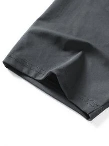 Manfinity Homme 男士字母和建築圖案T恤