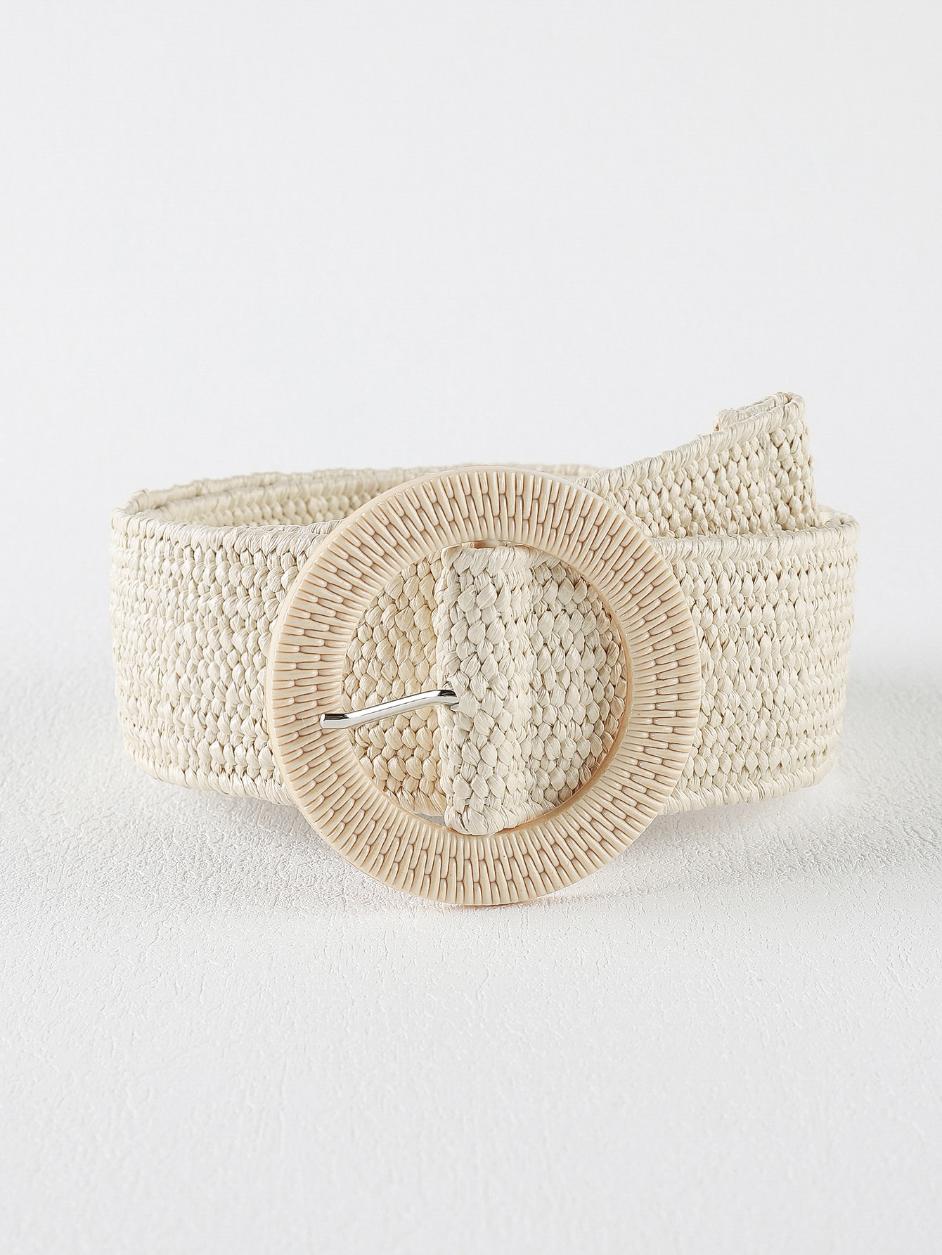 Round buckle straw belt