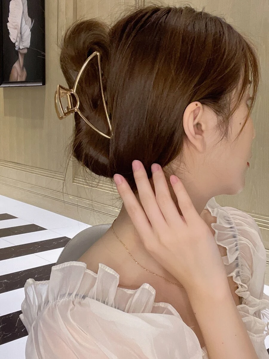 1pc Medium Metal Hair Claw - Gold - View 1