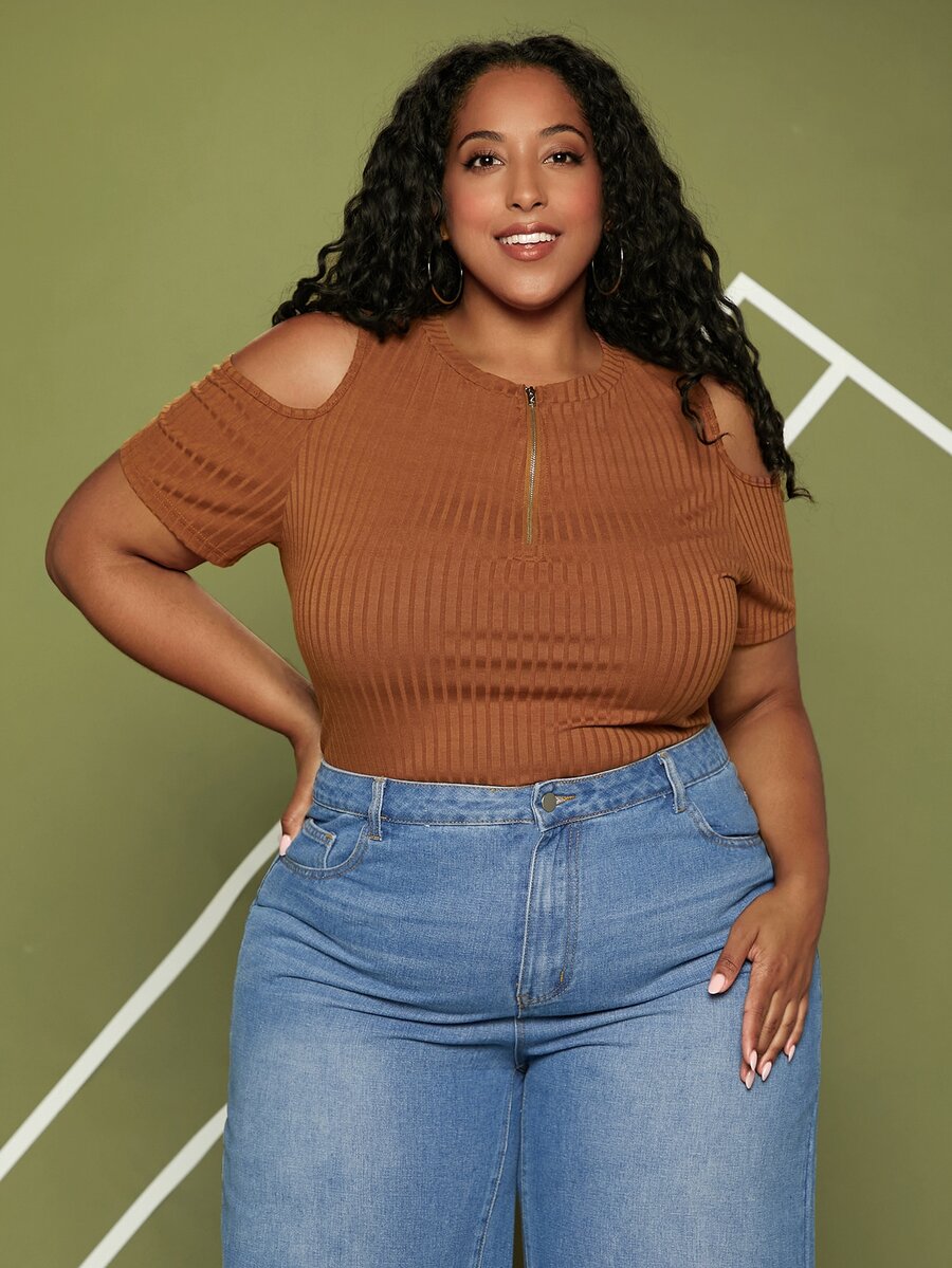 SHEIN CURVE+ Plus Half Zip Cold Shoulder Tee - Coffee Brown - View 1