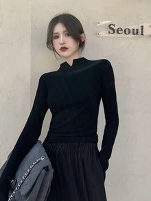 Solid Notched Neck Tee - Black - View 1