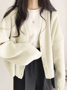 DAZY Áo khoác cardigan cài nút phía trước vai trễ, áo dài tay, quần áo mùa thu - Màu be - Xem 3