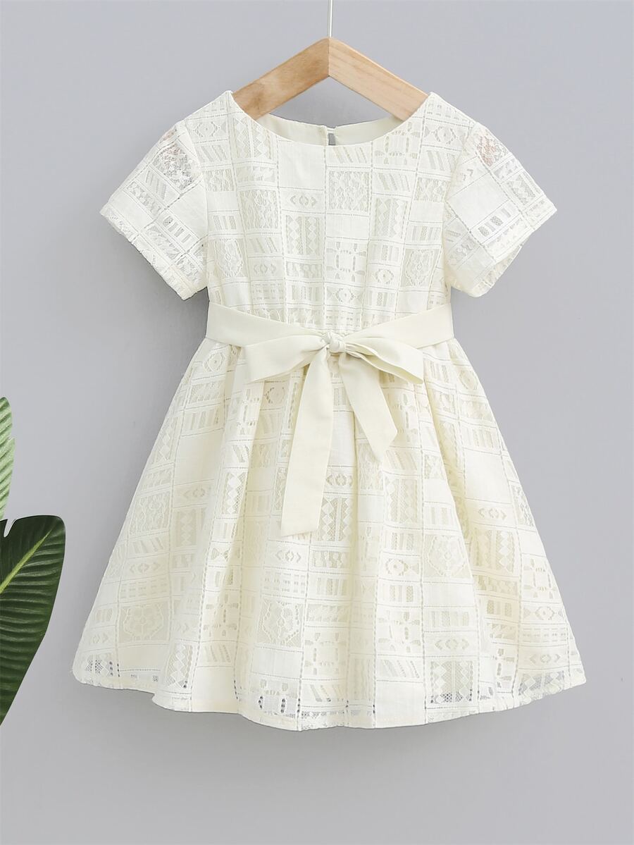 小女童鏤空繫腰帶洋裝
