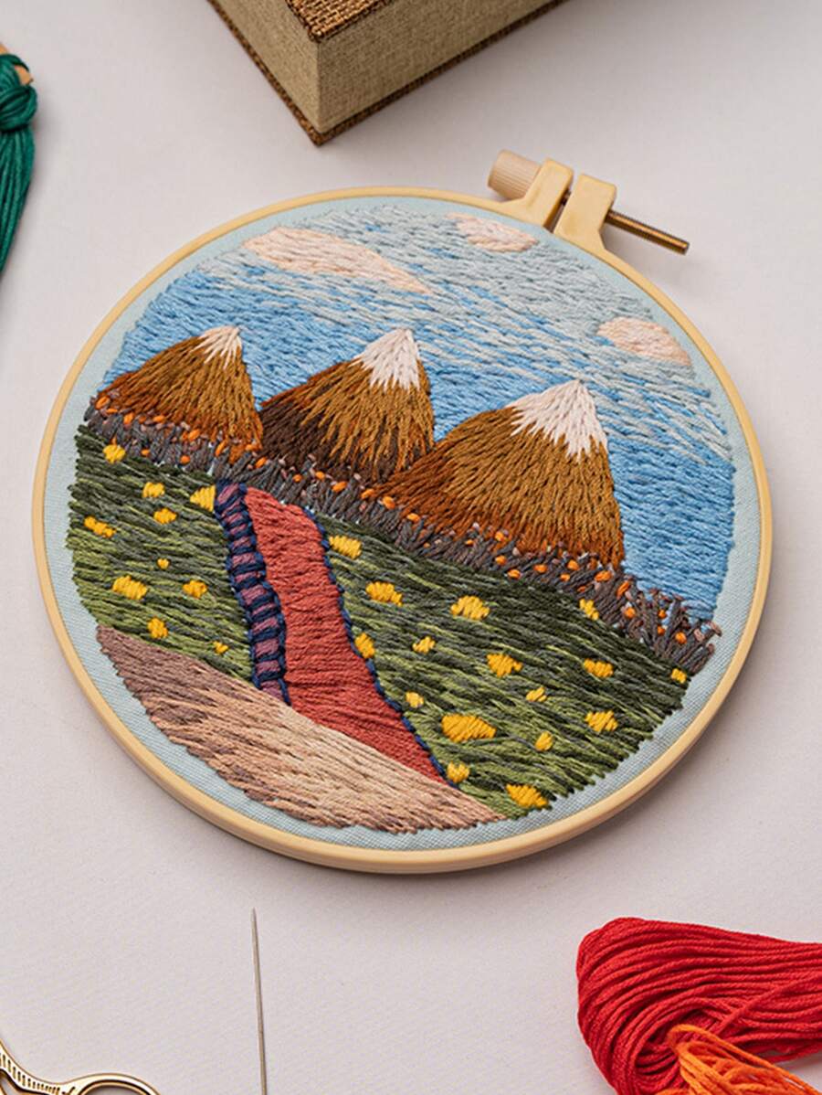 山圖案手工刺繡 - 彩色 - 查看 1