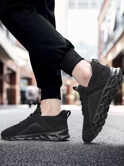 Men Minimalist Lace-up Front Running Shoes