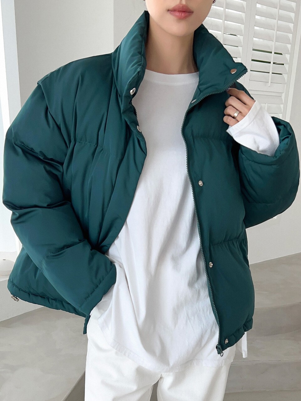 Drop Shoulder Removable Sleeve Padded Coat