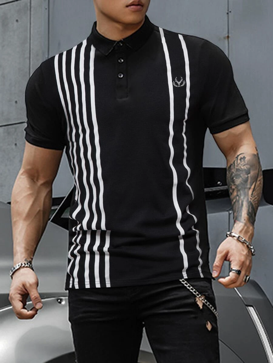 Manfinity Homme 男士條紋圖案和鹿圖案POLO衫 - 黑色 - 查看 1
