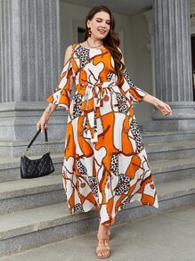 Modelyn Vestido con cinturón con estampado de cadena de hombros descubiertos - Multicolor - Ver 1