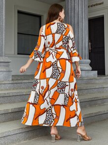 Modelyn Vestido con cinturón con estampado de cadena de hombros descubiertos - Multicolor - Ver 2