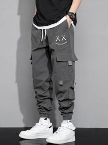 Manfinity Roghcode Men Letter & Expression Print Flap Pocket Drawstring Waist Cargo Trousers - Dark Grey - View 3