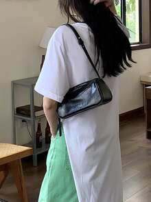 極簡風格單拉鍊斜挎包 - 黑色 - 查看 2
