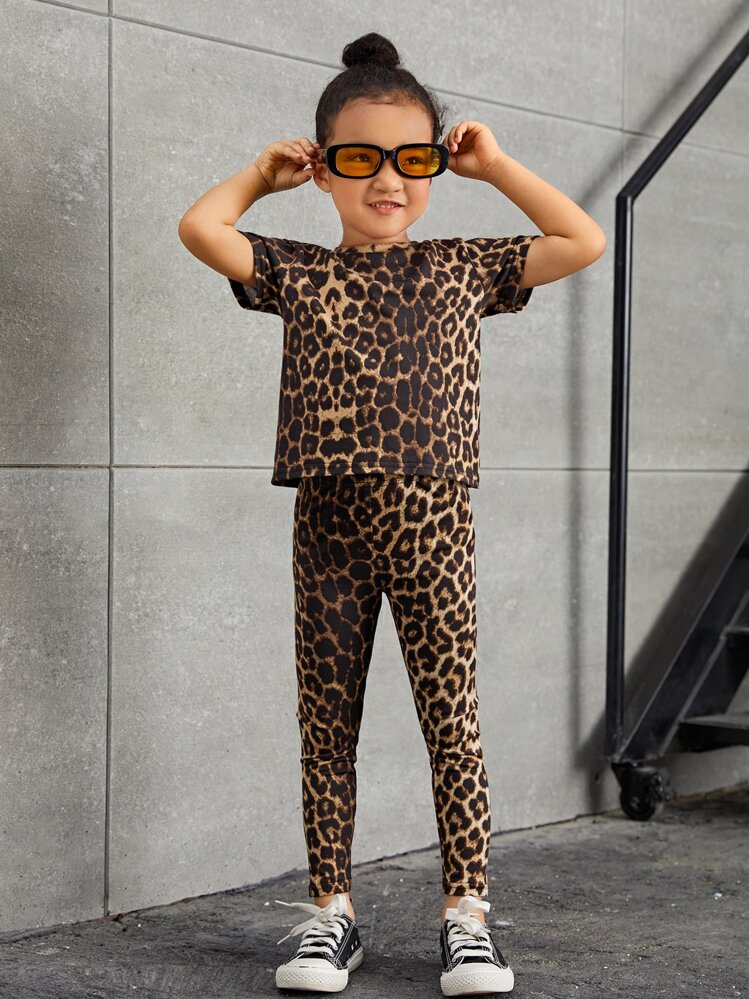 SHEIN 2 pezzi set top e pantaloni casual e versatile per giovani ragazze, in maglia leggera con motivo leopardato, collo tondo e maniche corte - Multicolore - Visualizzare 4