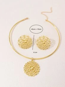 Hollow Out Round Charm Necklace & Stud Earrings