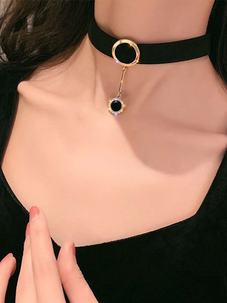 Gargantilla con diseño de diamante de imitación con diseño de redondo - Negro - Ver 1