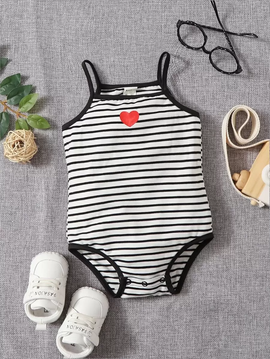 SHEIN 嬰兒女裝條紋與愛心印花對比綁帶背心連體衣 - 黑與白 - 查看 1