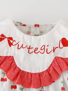 Peninsula Baby 嬰兒字母刺繡櫻桃圖案荷葉邊連身褲 - 紅白色 - 查看 4