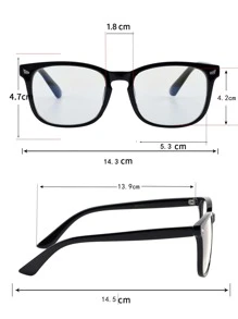 一副男士经典复古金属铆钉装饰透明镜片眼镜（含眼镜带、眼镜盒、眼镜布）。专业防眩光、防疲劳、防眼疲劳眼镜，适用于电脑游戏、手机游戏、电子书阅读、LED显示器、电脑编程、平面设计等场景，可缓解长时间电脑游戏引起的眼疲劳、流泪、疼痛和眩晕。黄铜材质，加固铰链。 - 黑色 - 查看 5