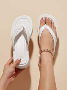 Pure White Soft Non-Slip Quality Leather Flip Flops, Fashionable New Thick Sole Slippers, Comfortable And Versatile For Indoor And Outdoor Wear, Suitable For All Seasons, Wedge Heels