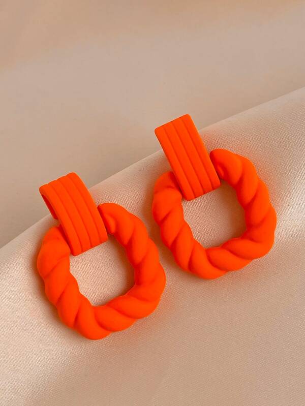 Solid Twist Geometric Drop Earrings SHEIN USA