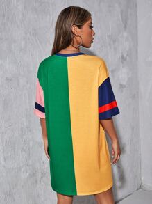 Muchica 撞色字母和數字圖案落肩袖洋裝 - 彩色 - 查看 2