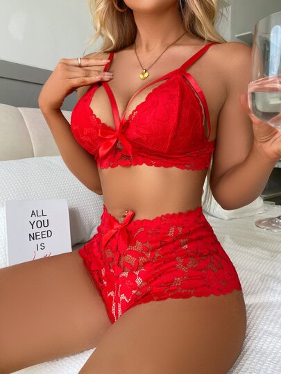 Bloemen Kanten Cut Out Bow Front Verleidelijke BH Boyshorts Lingerie Set Tie