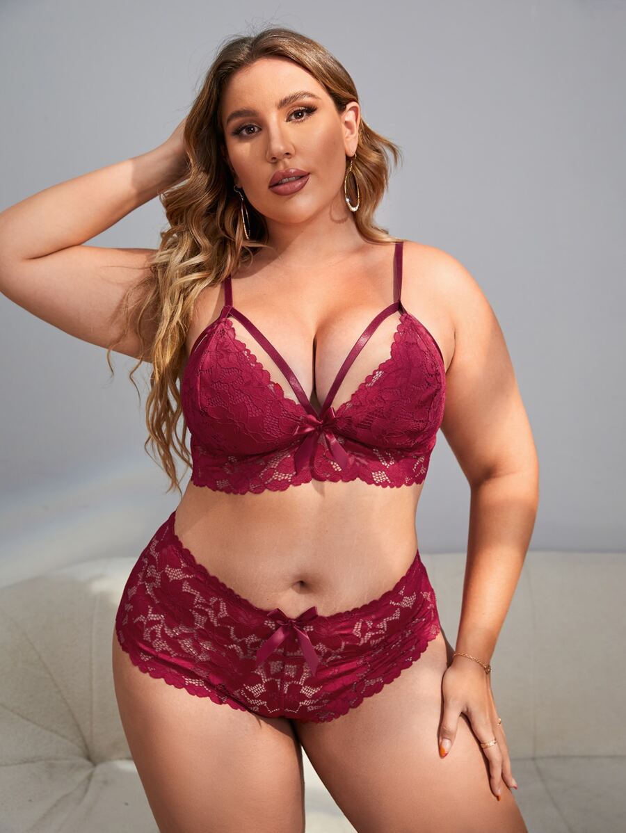 Plus Cut-out Lace Lingerie Set - Burgundy - View 1