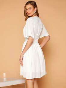 SHEIN VCAY 水溶蕾絲拼接A字連衣裙 - 白色 - 查看 2