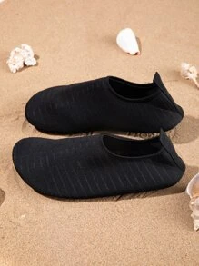 極簡風格一腳蹬水襪