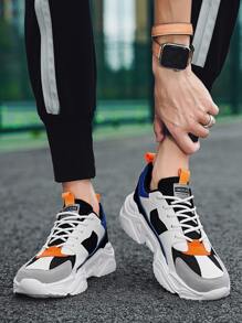 男士拼色字母裝飾運動鞋，圓頭系帶運動休閒鞋，適合校園穿著