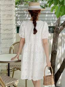 DAZY Vestido smock con bordado con ojal - Blanco - Ver 2