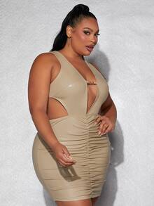 SHEIN SXY 大碼PU皮革鏤空環鏈細節褶邊緊身連衣裙 - 卡其色 - 查看 4