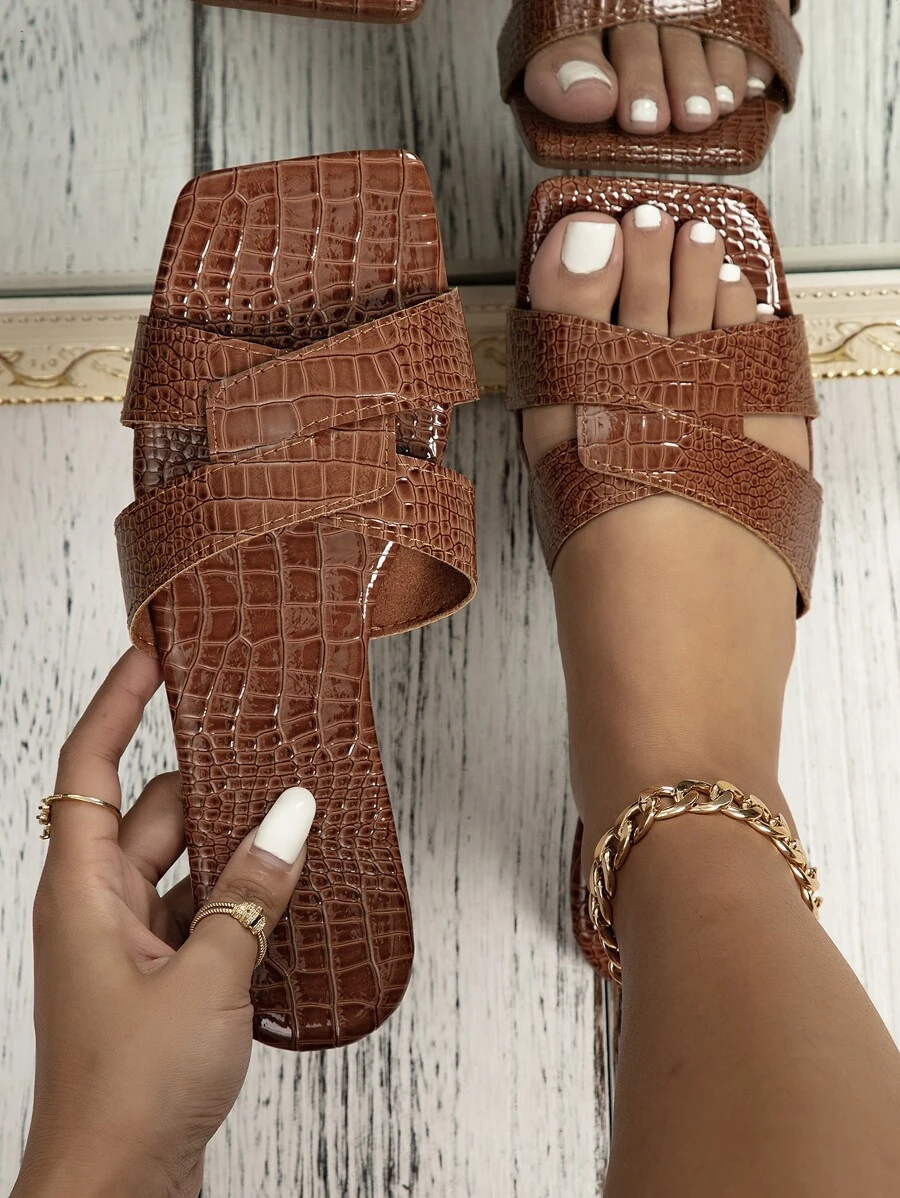 Sandalias al azar con cocodrilo en relieve girante - Óxido marrón - Ver 1