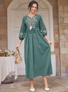 Al Najma 繫帶領圖案刺繡抽繩連衣裙 - 青碧色 - 查看 1