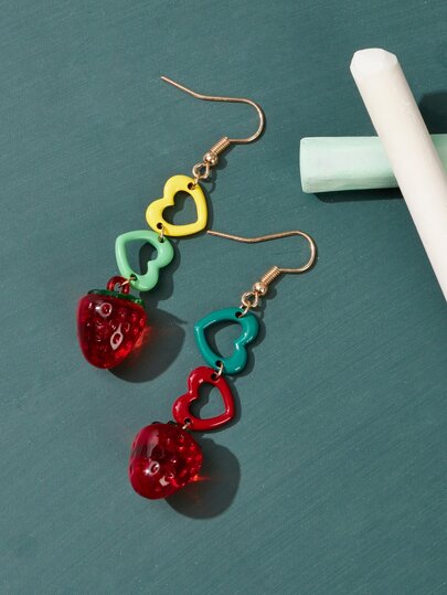 Pendants d'oreilles à détail cœur et fraise