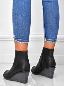 Women's Fashionable Wedge Heel Thick Bottom Boots With Side Zipper - Black - View 5
