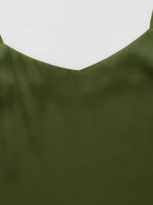 MOTF PREMIUM SILK STRAIGHT FIT CAMI TOP - Army Green - View 4