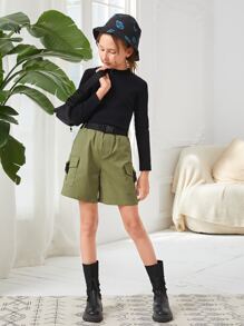 SHEIN 女孩翻蓋口袋腰帶百慕大短褲