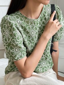 DAZY Blusa De Manga Abullonada Con Bordado Floral