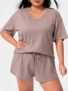 SHEIN Unity 大碼落肩T恤和腰部抽繩短褲套裝 - 淺灰紫 - 查看 1