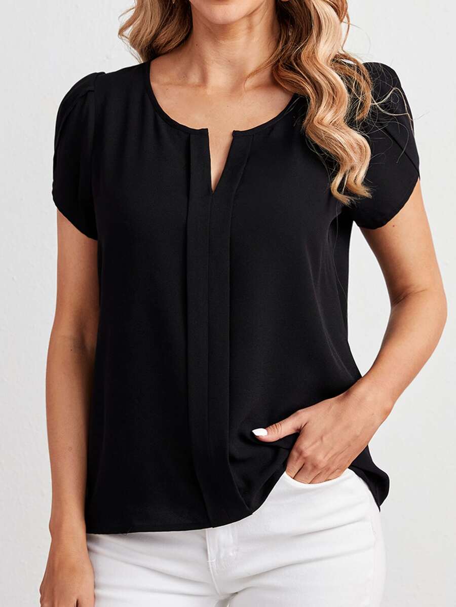 EMERY ROSE بلوزة بياقة مفصصة وأكمام على شكل بتلة - الأسود - مشاهدة 1